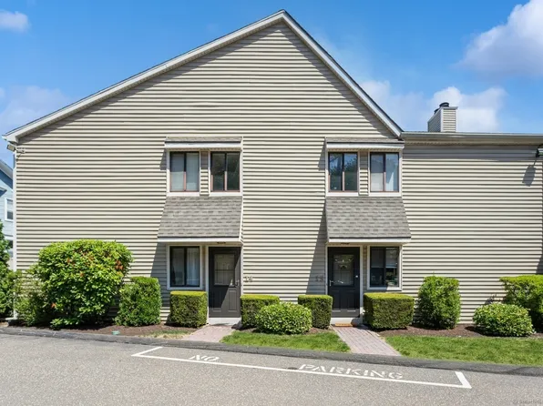 377 Glenbrook Road APT 15, Stamford, CT 06906