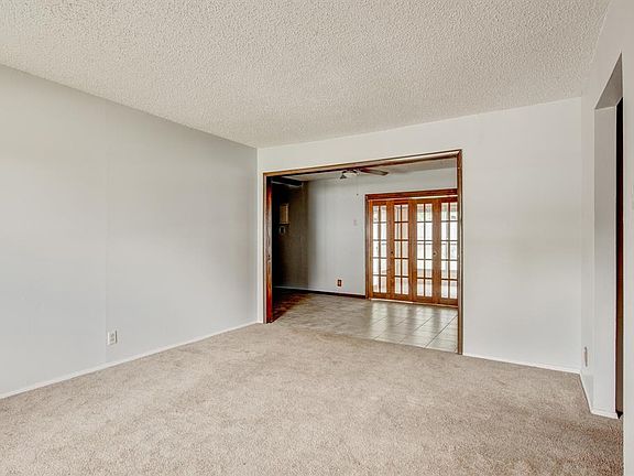 4th image of 603 Richard Dr