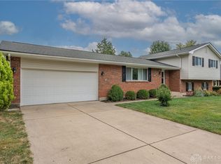 2392 Apricot Dr, Dayton, OH 45431