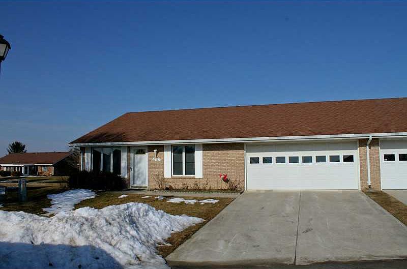 1st image of 486 Samantha Cir #486
