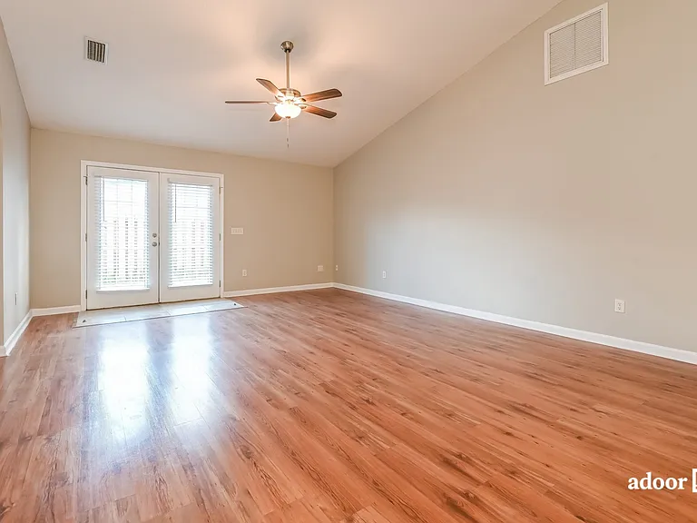 1790 Sheraton Lakes Cir — Photo 4