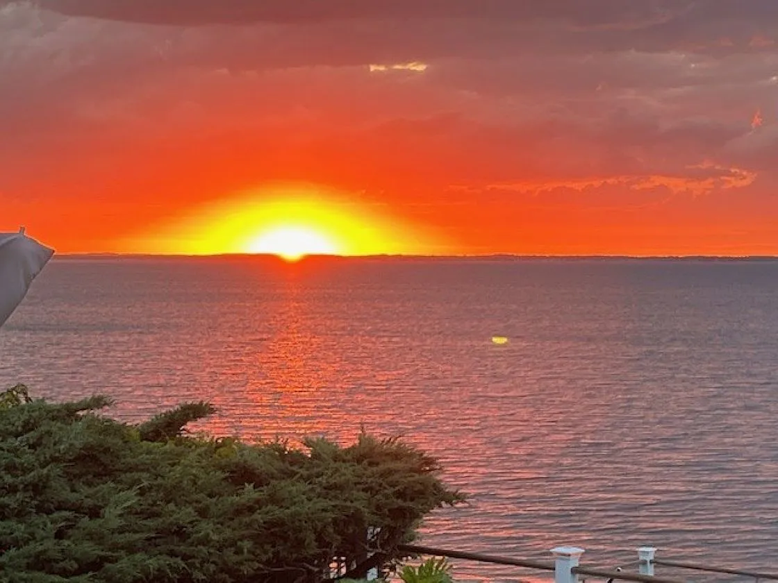 Fabulous Water Views — Photo 1