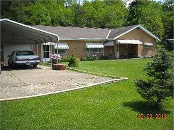 1989 Ripley Rd, Spencer, WV 25276