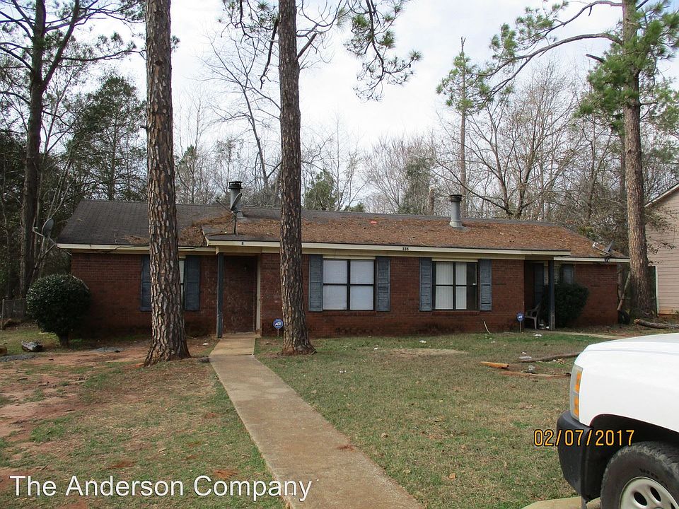 2nd image of 335 Station Crossing Dr APT B