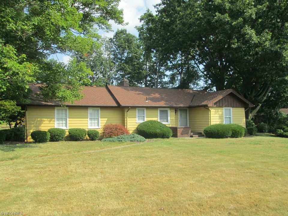 1st image of 1418 Shields Rd