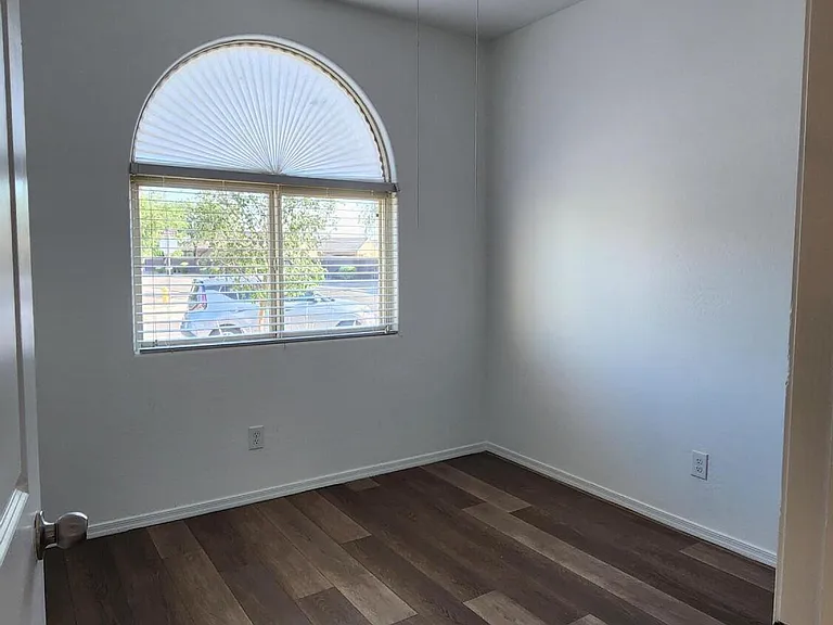 41932 W Manderas Ln — Photo 11