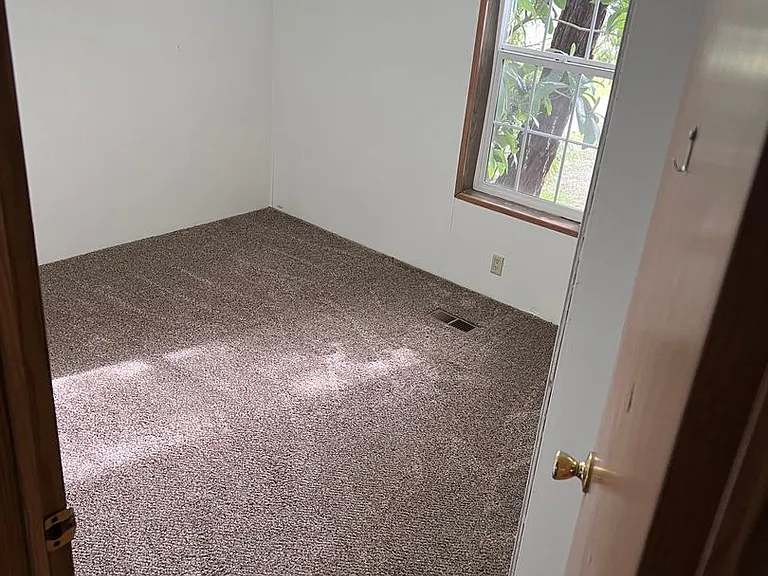 22195 Vallotton Ln — Photo 18
