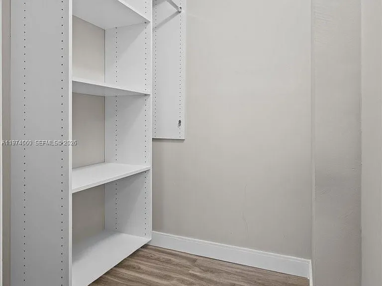 811 S Hollybrook Dr #208 — Photo 29