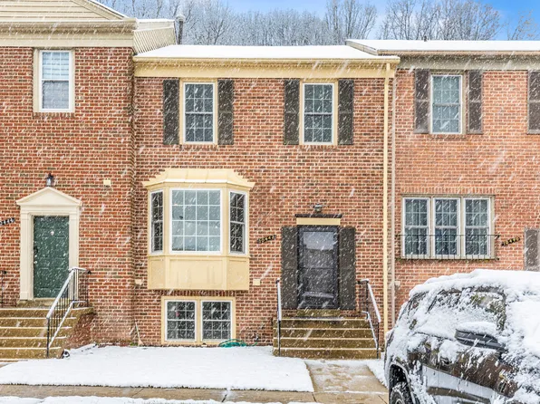 10442 Malone Ct, Fairfax, VA 22032