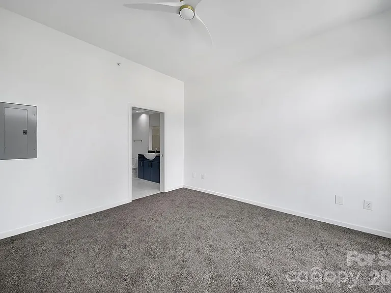 2125 Southend Dr #438 — Photo 11
