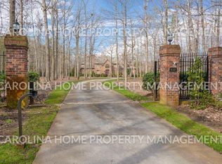 4321 Satterwythe Ln, Charlotte, NC 28215