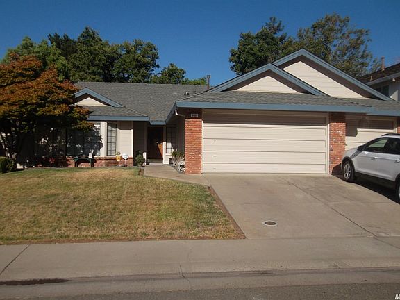 2nd image of 9464 Fairlight Ct