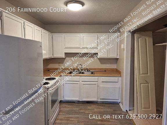 4th image of 206 Fawnwood Ct