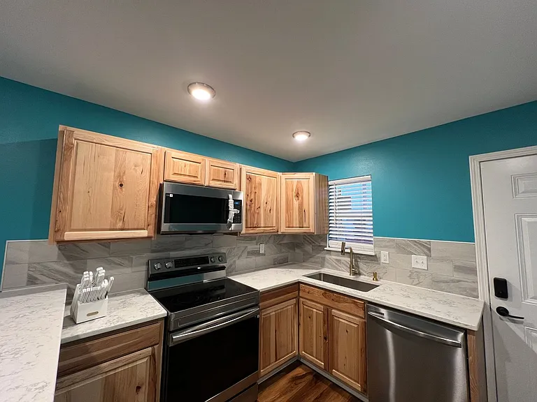 127 Andoe St #B3 — Photo 4