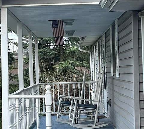 2nd image of 1021 County Route 22