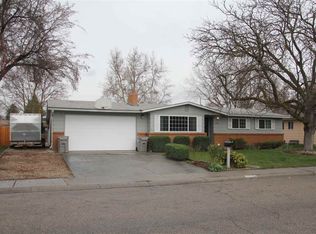 8840 W Brynwood Dr, Boise, ID 83704