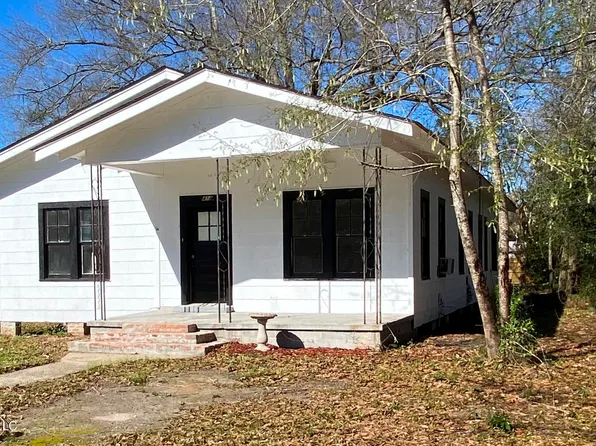 414 5th Ave, Picayune, MS 39466
