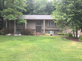 1681 Giddings Rd, Pontiac, MI 48340