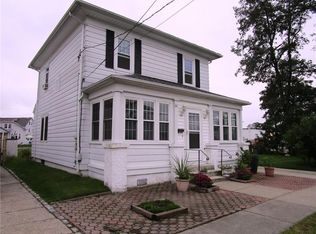 20 Pershing St, Cranston, RI 02910