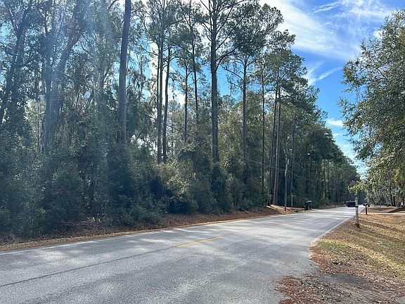 4th image of 940 Belle Island Rd