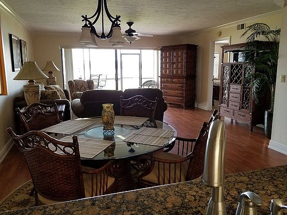 3rd image of 16000 Bay Pointe Blvd APT D103