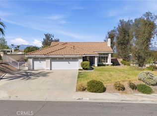 1003 Clearwood Ave, Riverside, CA 92506