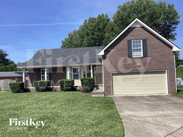 1840 Twin Rivers Rd, Clarksville, TN 37040