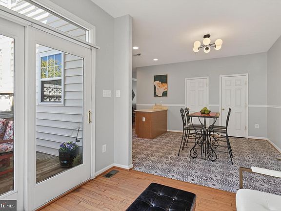 4th image of 75 Two Rivers Dr