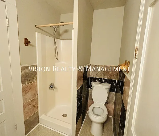 302 Mandeville Ave — Photo 10