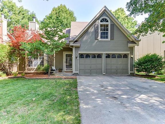 1243 N. Prince Edward Island, Olathe, KS 66061