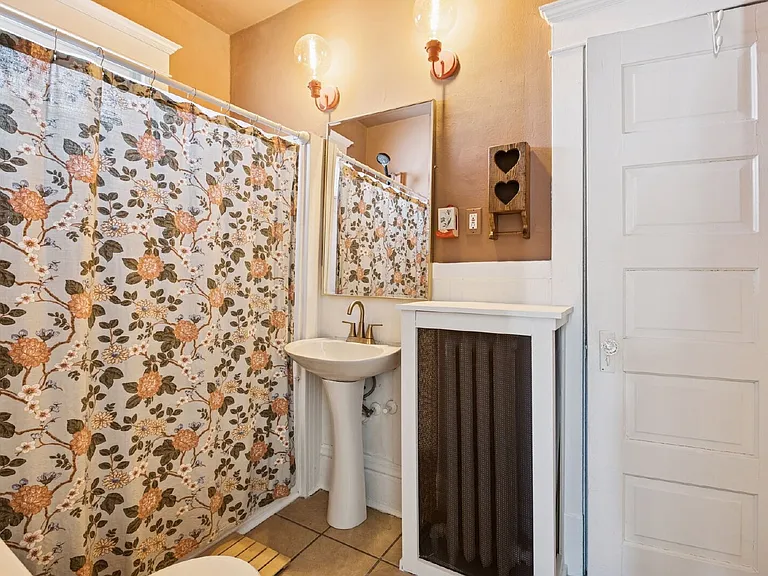 1609 Talmage Ave SE — Photo 15