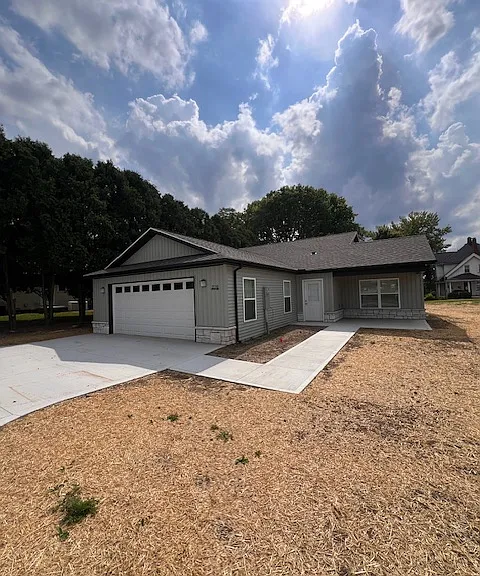 220 S Taylor St — Photo 6