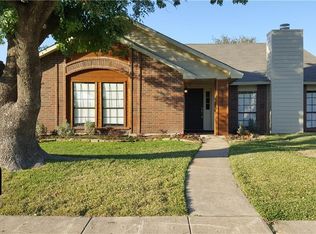 8301 Kensington Dr, Rowlett, TX