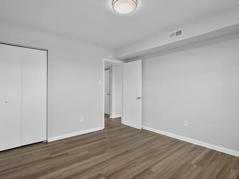 301 S Granby St #C — Photo 14