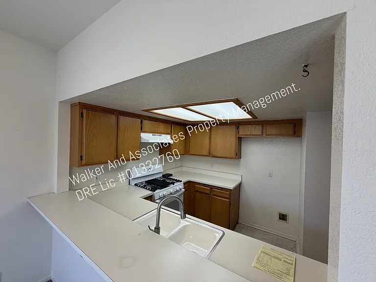 122 Goodwin Rd #1 — Photo 8