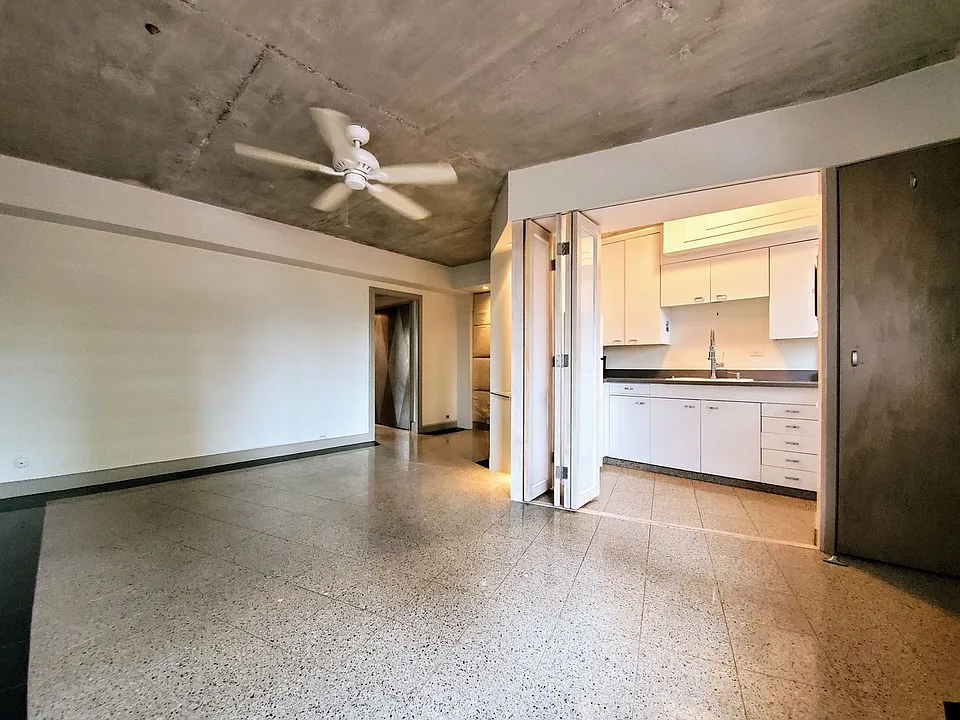 2118 Kuhio Ave #603