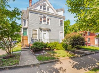 1122 Caroline St APT 1, Fredericksburg, VA 22401
