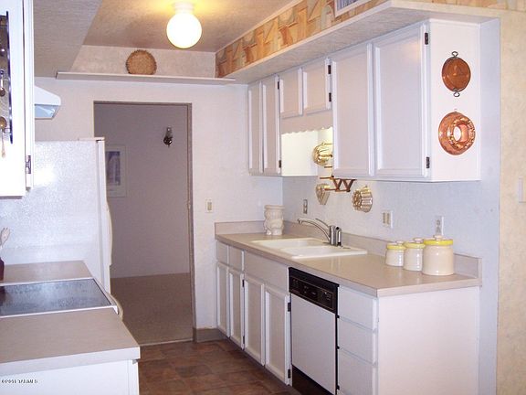 2nd image of 313 N Calle De Las Profetas
