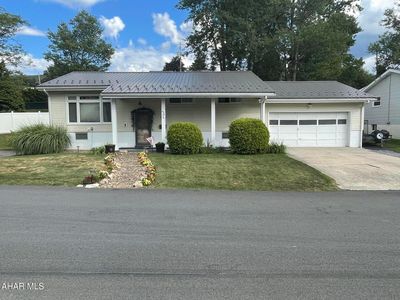 527 E Caroline Ave, Altoona, PA, 16602