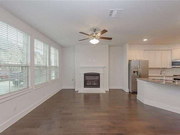 2nd image of 2436 Magalia Ln