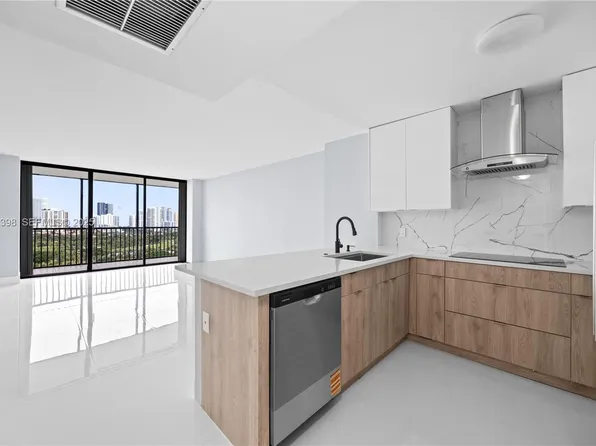 20335 N Country Club Dr APT 1905, Aventura, FL 33180