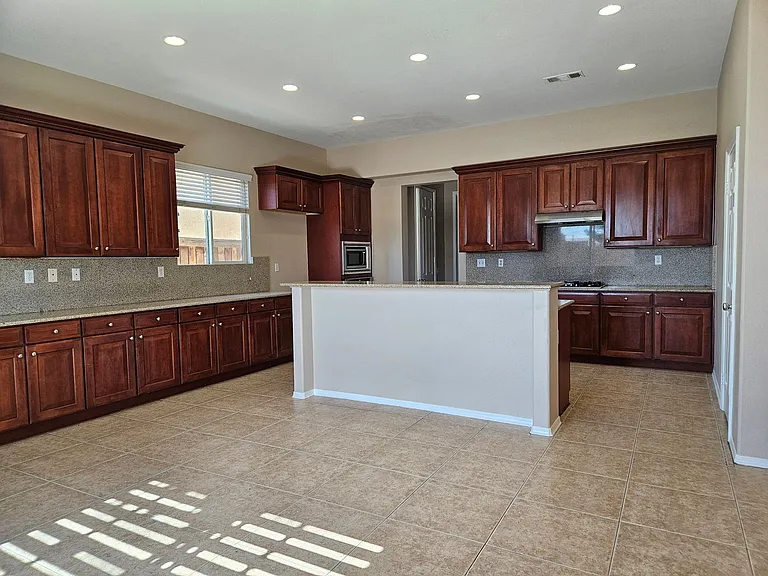 8975 Guadalupe Ave — Photo 10
