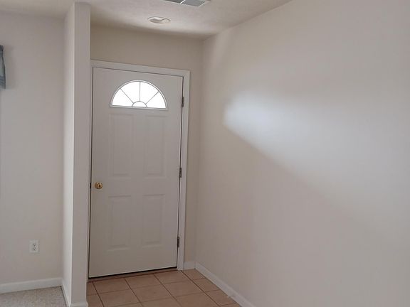 4th image of 11480 Nicole Dr