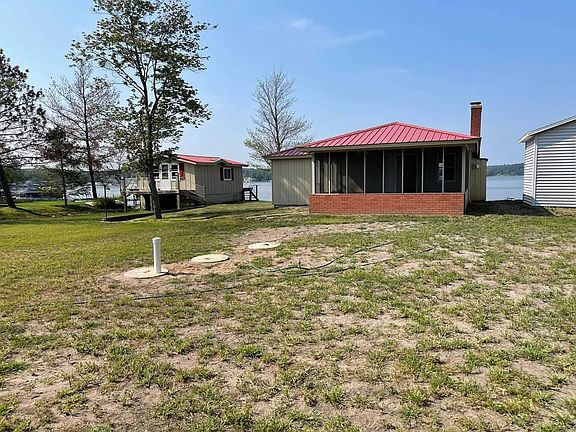 3rd image of 1754 W Shamineau Dr
