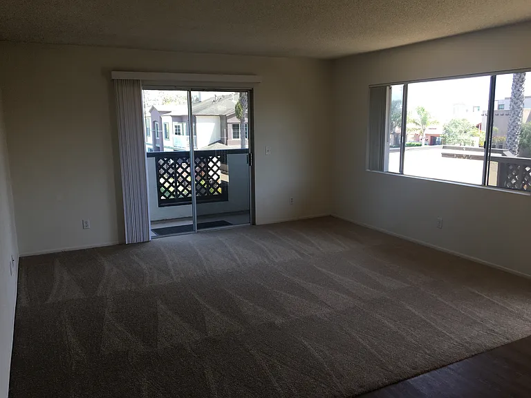 4903 Dunes St — Photo 5