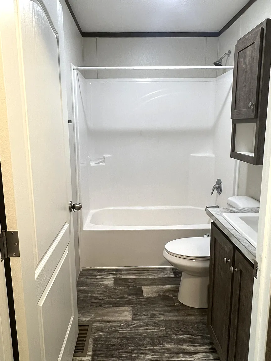 7 Woodland Pl photo 1