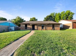 2822 Churchill Way, Garland, TX 75044