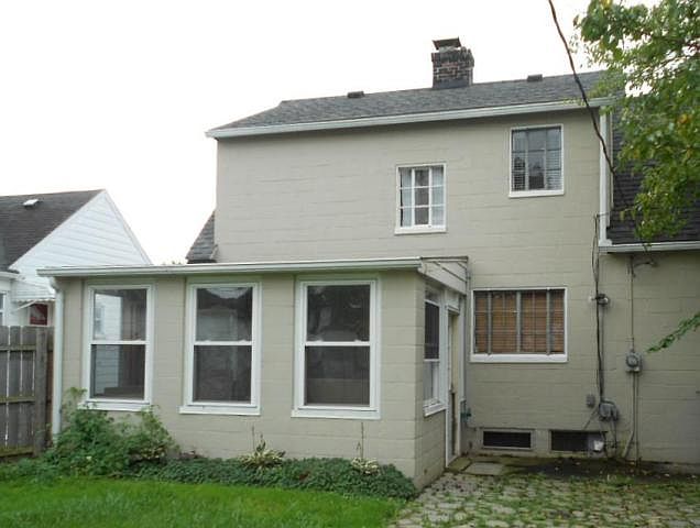 2nd image of 1660 Gould Rd