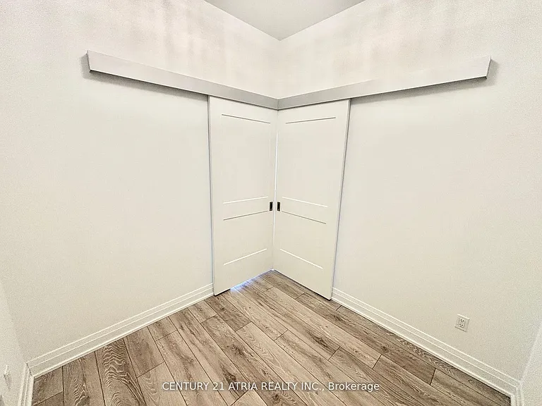 21 Park St E #712 — Photo 9