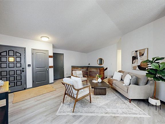 4th image of 271 S 25th Avenue